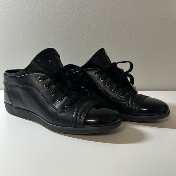 Auth CHANEL Black Leather Cap Toe CC Sneakers Size 37 - Picture 3 of 11